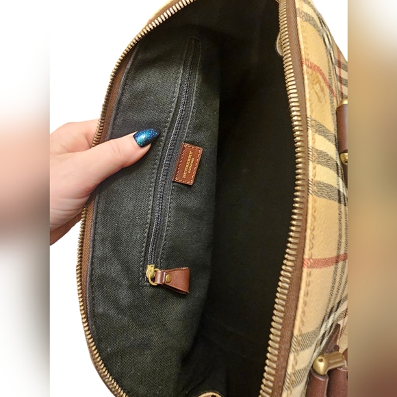 Burberry Haymarket Check Alma Style Tote w/ COA - Picture 12 of 13